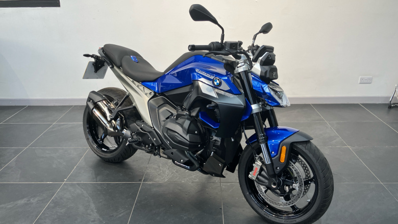 BMW R1300 R SE (25MY)